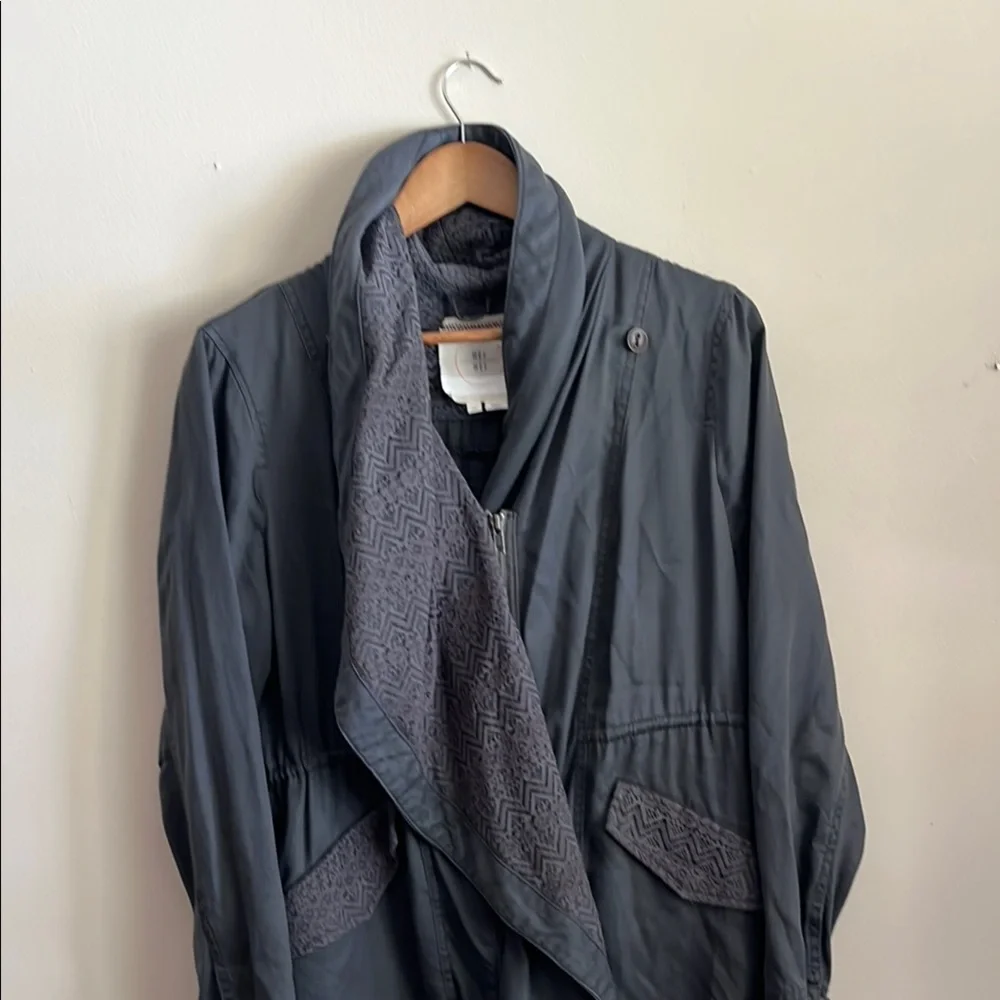 Anthropolgie Blue Jacket with Patterned Lining - Picture 4 of 7